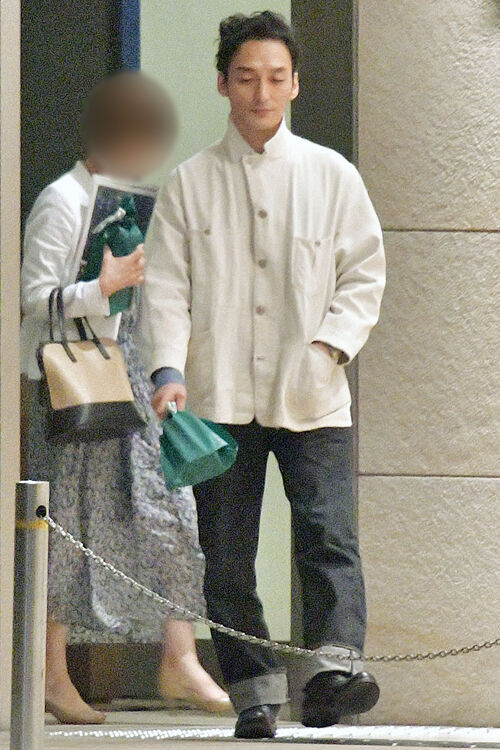 草なぎ剛 妻は有名企業勤務か トレンドニュース速報 草なぎ剛 妻は有名企業勤務か トレンドニュース速報