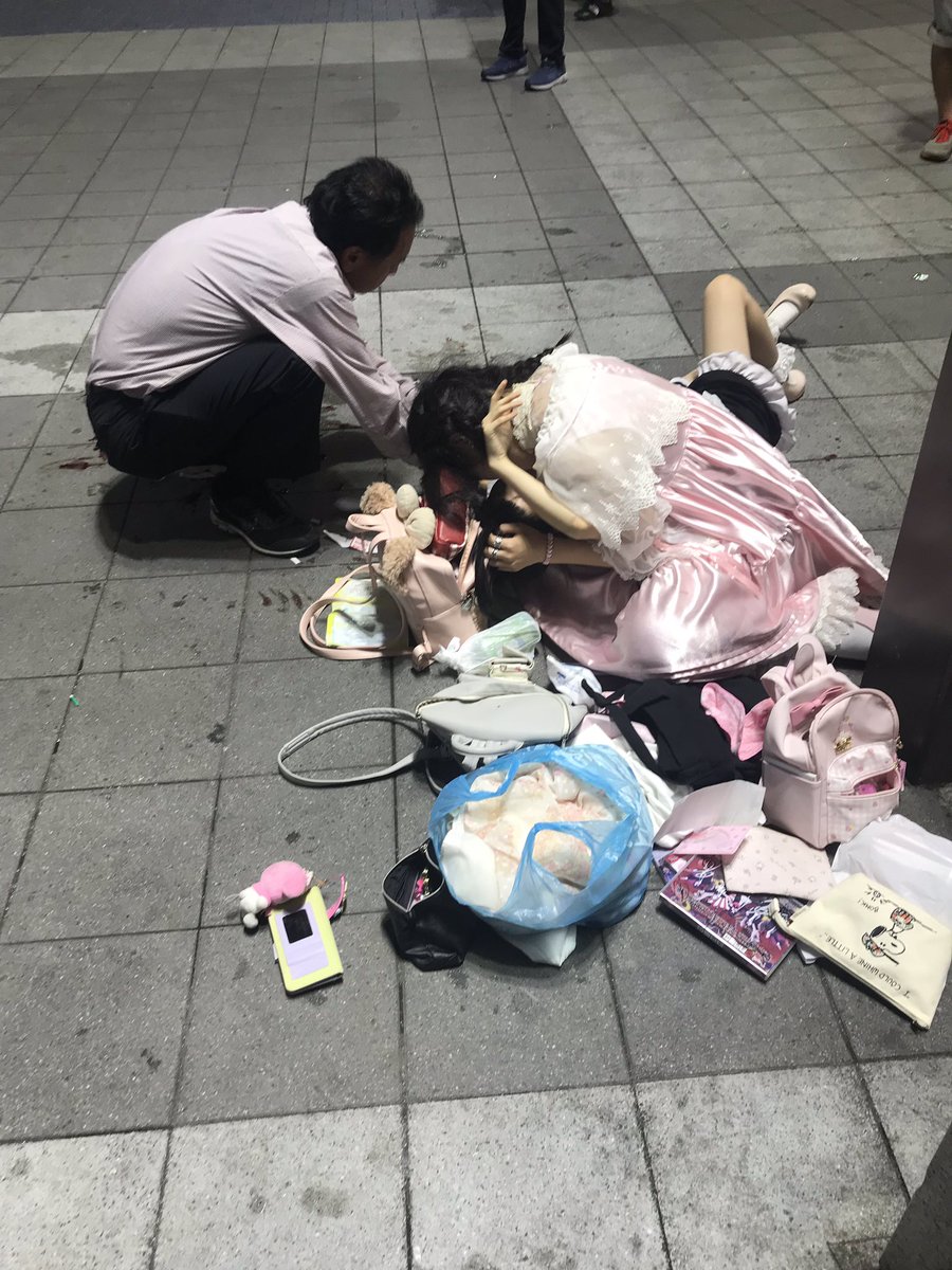 画像 路上で女達が集団リスカし出す日本の現状 グロ注意 天晴 日本通信