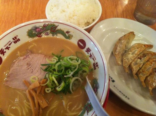 都内で唯一 天下一品の 細麺 で 最強粘度のスープを堪能する Newsact