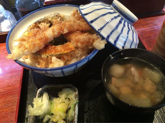 駄菓子屋 だがしかし 居酒屋 しかもランチの鮪丼 天丼がうまい 六本木 駄菓子屋 Newsact