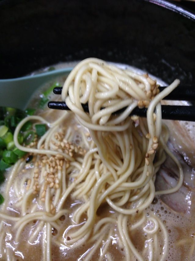 あなたの食べている豚骨は本当に豚骨ですか 中野にある博多豚骨ラーメン 豚野郎 挑戦的に開店 Newsact あなたの食べている豚骨は本当に豚骨ですか 中野にある博多豚骨ラーメン 豚野郎 挑戦的に開店 Newsact