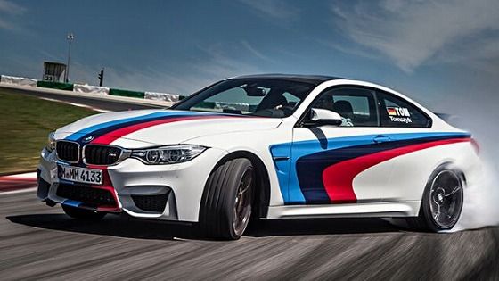 Bmw M4の超カッコイイ壁紙が無料公開 Bmw社 世界最大級の炭素繊維工場へ ほか スパ速 Bmw M4の超カッコイイ壁紙が無料公開 Bmw社 世界最大級の炭素繊維工場へ ほか スパ速
