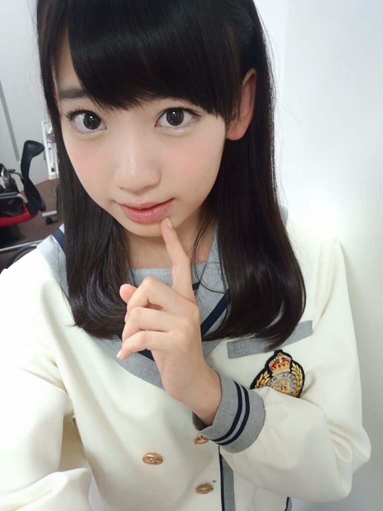 Hkt48 ロリエース宮脇咲良 15歳 ショートボブヘア披露 さくらたん 可愛いよ ハァハァ とファン絶賛 ニュース乃ろぐ