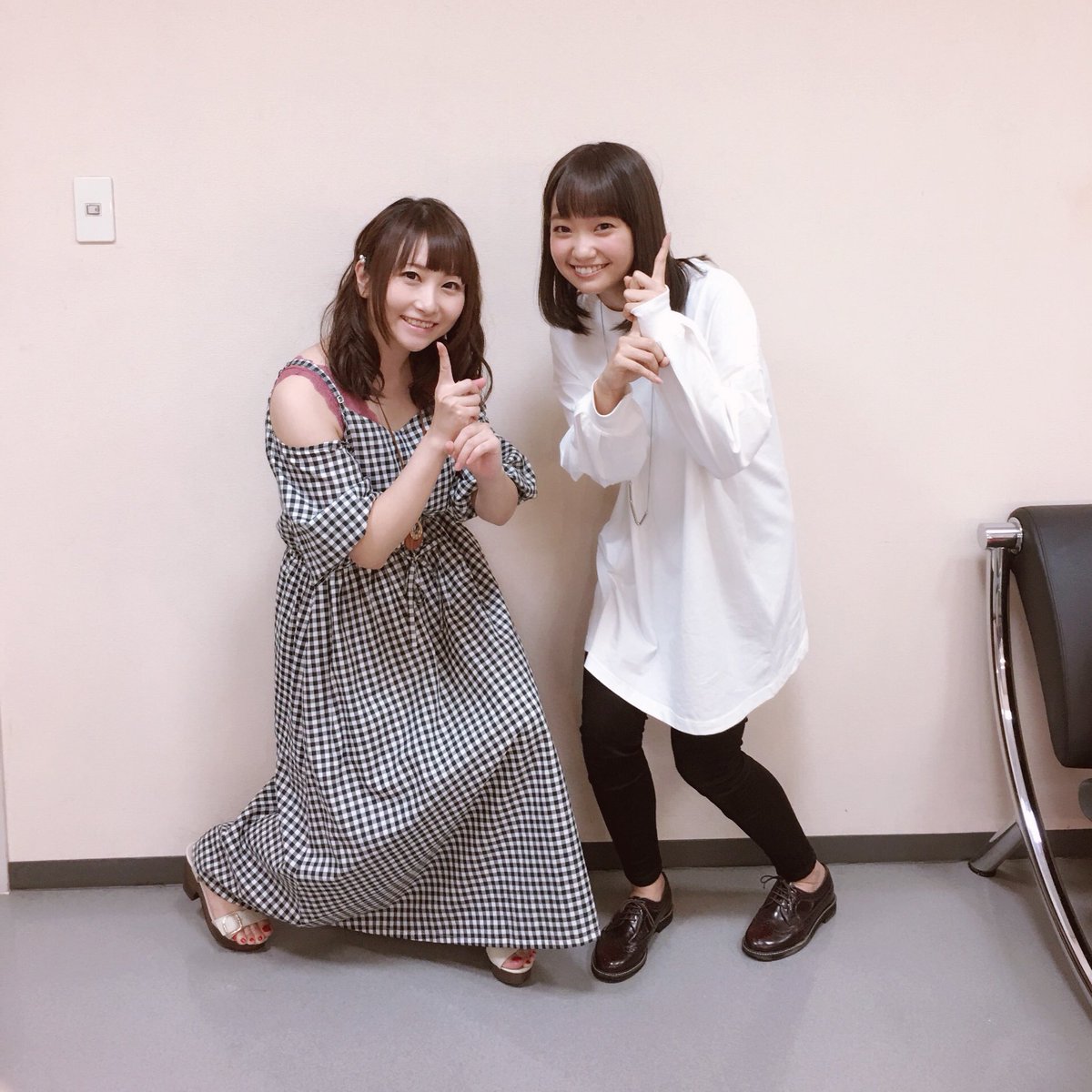 声優の大橋彩香さん 声優１６名参加のイベントで まさかの内田雄馬さんと衣装が被って驚いた 記念撮影した 本当に偶然です 帰ってきたニュー速俺日記