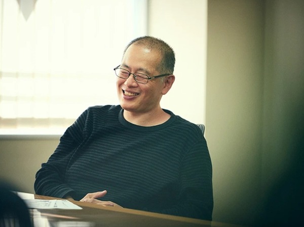 『中国嫁日記』の井上純一先生、喪主を務めるため2022年5月分以降のFANBOXの特典が遅れると星海社が発表 4コマ漫画板の反応