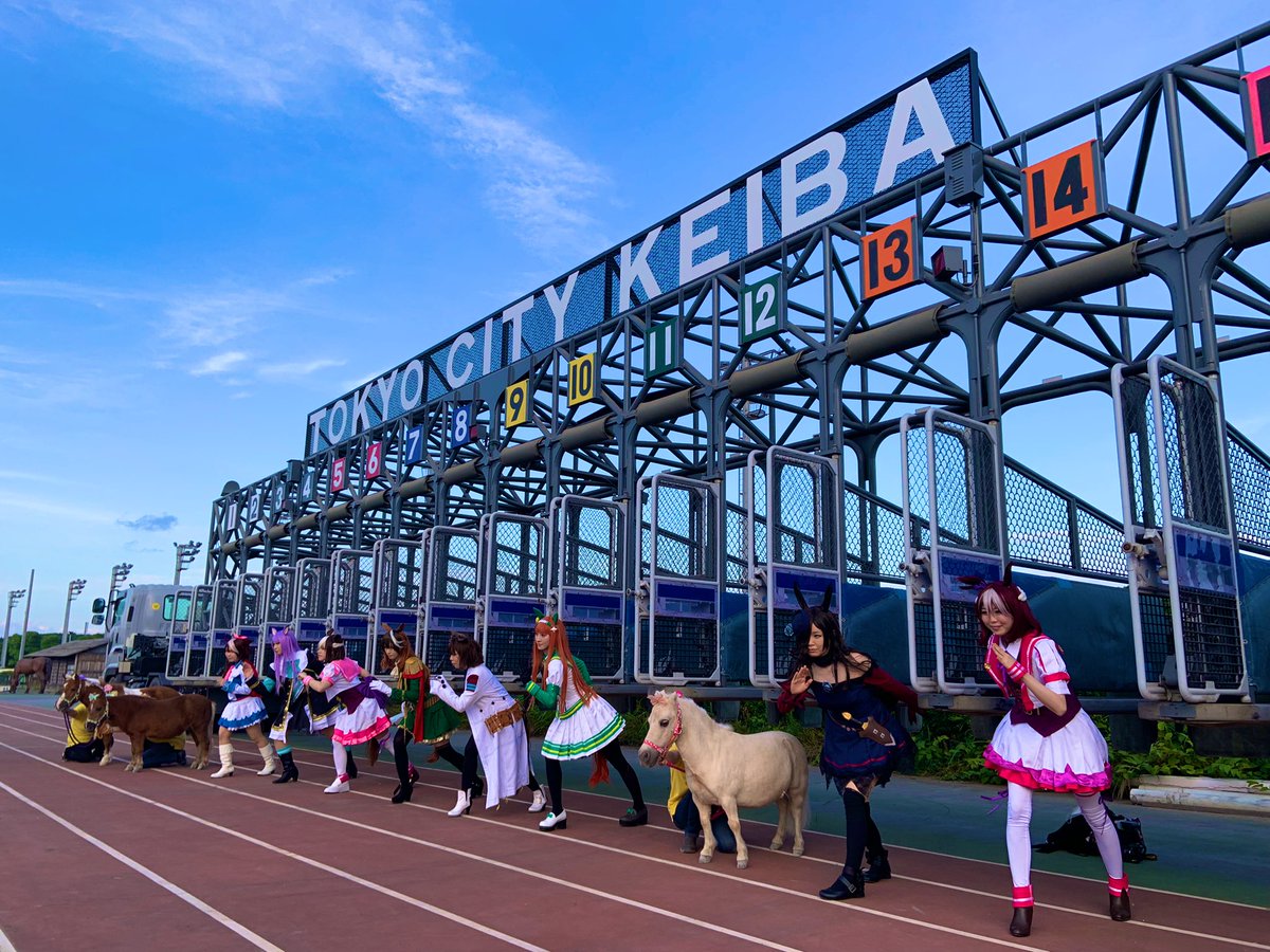 ウマ娘のコスプレイヤーさん ゴルシのドロップキックを真似したら骨折して緊急搬送されてしまう 帰ってきたニュー速俺日記