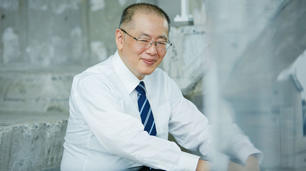 中国嫁日記の井上純一先生、表紙を担当した『中国共産党世界最強の組織』を「こんな地味な本」と言ってしまう 4コマ漫画板の反応