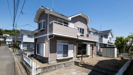 地方で今、激安中古住宅が買える！！「空き家投げ売り」の訳…