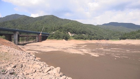 九頭竜ダム　水不足