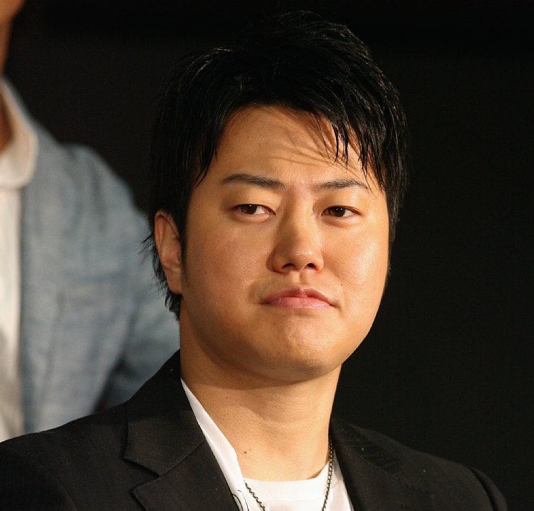 遠藤要 逮捕の遠藤要は 東京にはいられない身 だった 雑誌に掲載 ボコボコ写真 の意味 ニューストゥデイ 遠藤要 逮捕の遠藤要は 東京にはいられない身 だった 雑誌に掲載 ボコボコ写真 の意味 ニューストゥデイ