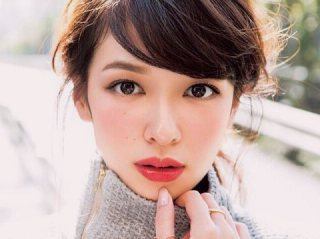 森絵梨佳 なりたい顔no 1モデル メイクカタログbook 10年の集大成 ニューストゥデイ