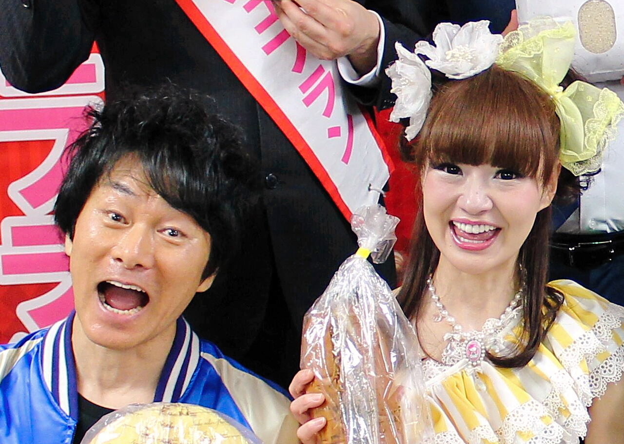 50歳さゆり 超ミニスカ美脚写真が話題 撮影は夫かつみ ネットも 2次元レベル ニューストゥデイ 50歳さゆり 超ミニスカ美脚写真が話題 撮影は夫かつみ ネットも 2次元レベル ニューストゥデイ