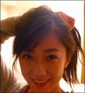 日曜日のメガネ美女唐橋ユミ 画像あり 初ロマンス発覚 メガネ外してデートする相手は ニューストゥデイ