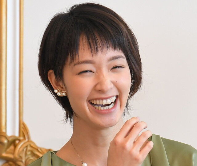 優香 ショートヘア姿がかっこいい 青木崇高 優香 新cmで 親子デート ニューストゥデイ