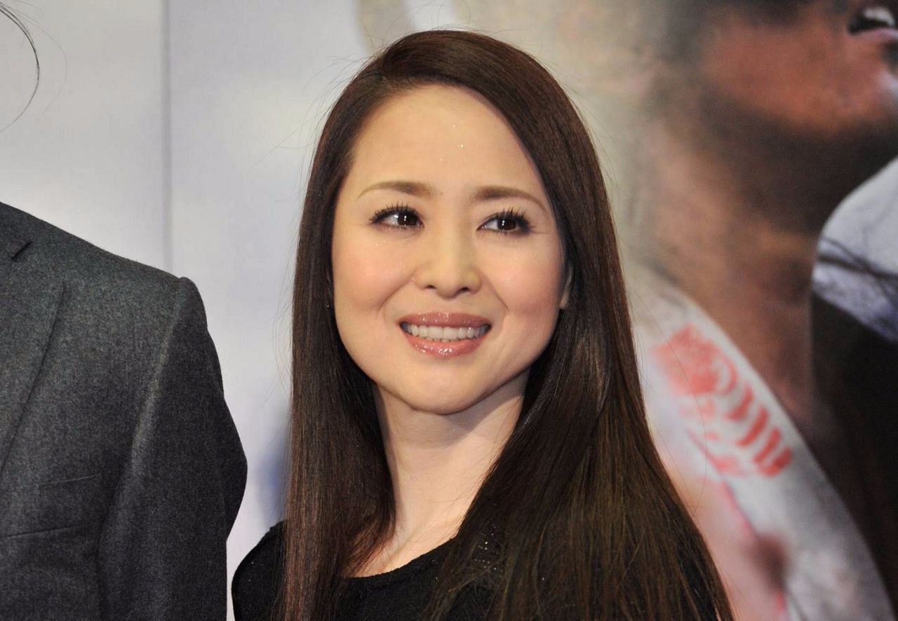 松田聖子 白すぎっ デビュー40周年 に水を差した女優ライト騒動とは ニューストゥデイ 松田聖子 白すぎっ デビュー40周年 に水を差した女優ライト騒動とは ニューストゥデイ