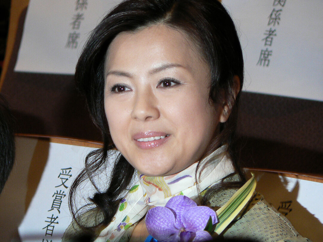 薬師丸ひろ子 事実婚夫と地方移住 両親は近所の別荘暮らし ニューストゥデイ 薬師丸ひろ子 事実婚夫と地方移住 両親は近所の別荘暮らし ニューストゥデイ