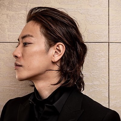 佐藤健 銀髪でイメチェン 5年ぶりメンズノンノ表紙に ニューストゥデイ 佐藤健 銀髪でイメチェン 5年ぶりメンズノンノ表紙に ニューストゥデイ