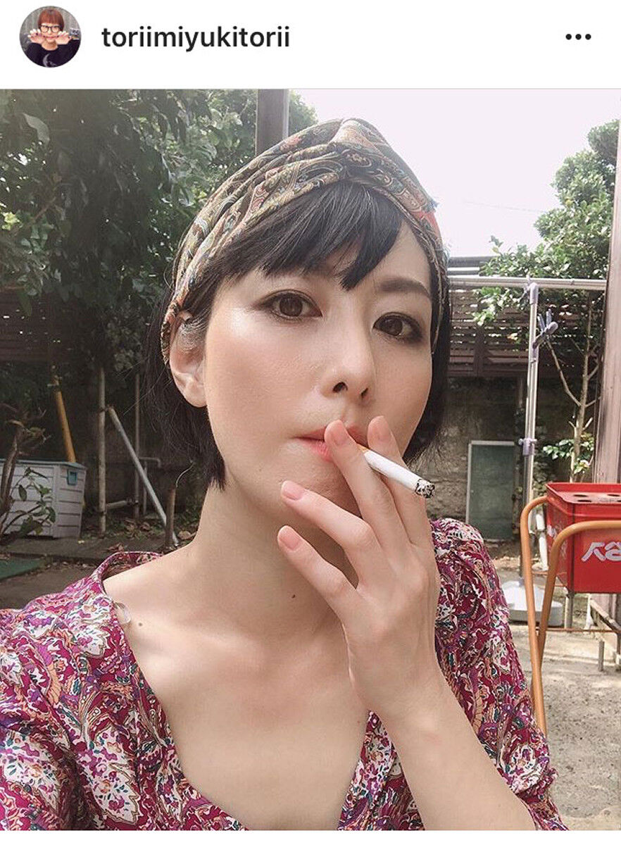 鳥居みゆき 20代の写真を公開 妖艶の美しさ モテモテだろうな ニューストゥデイ 鳥居みゆき 20代の写真を公開 妖艶の美しさ モテモテだろうな ニューストゥデイ