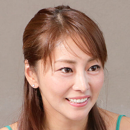 熊切あさ美 15年ぶりに写真集発売 インスタフォロワーは絶賛 可愛い 色っぽい ニーニーf ニューストゥデイ 熊切あさ美 15年ぶりに写真集発売 インスタフォロワーは絶賛 可愛い 色っぽい ニーニーf ニューストゥデイ