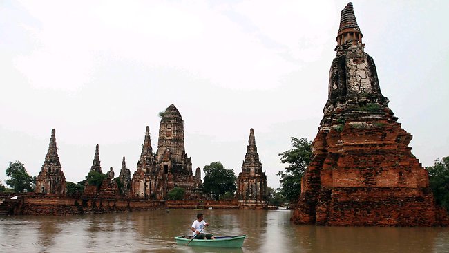 596617-aptopix-thailand-floods