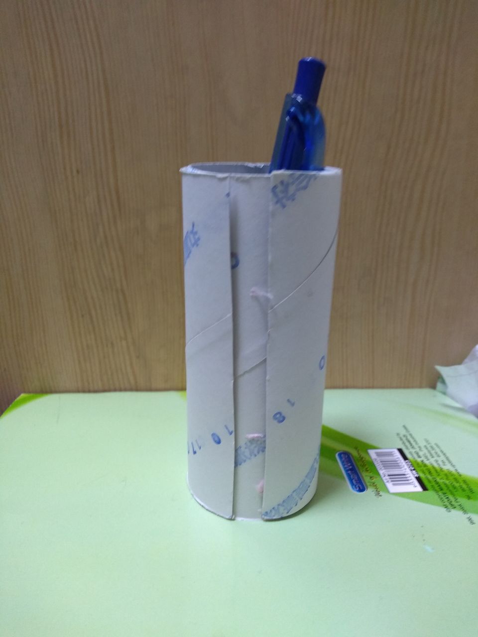 トイレットペーパーの芯でペン立て 生活blog