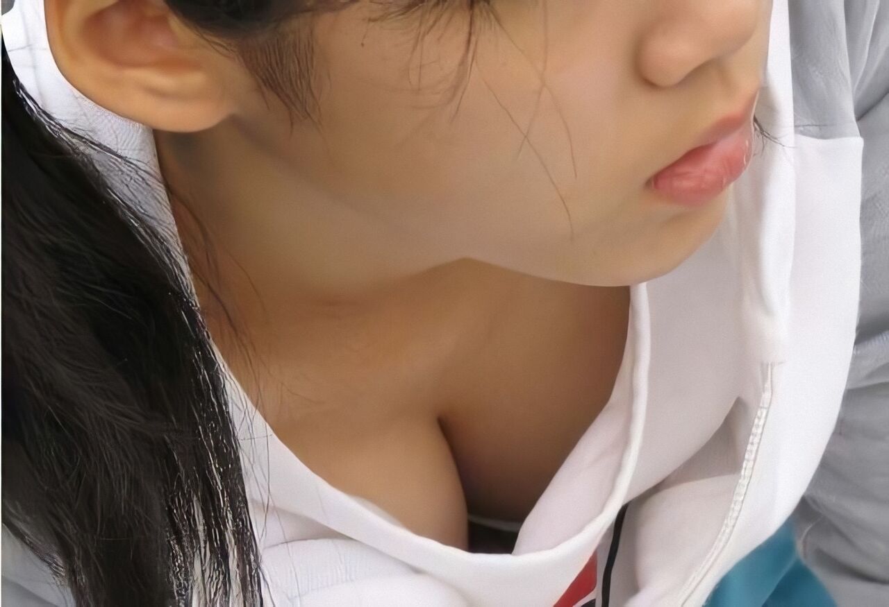 Js 前かがみ