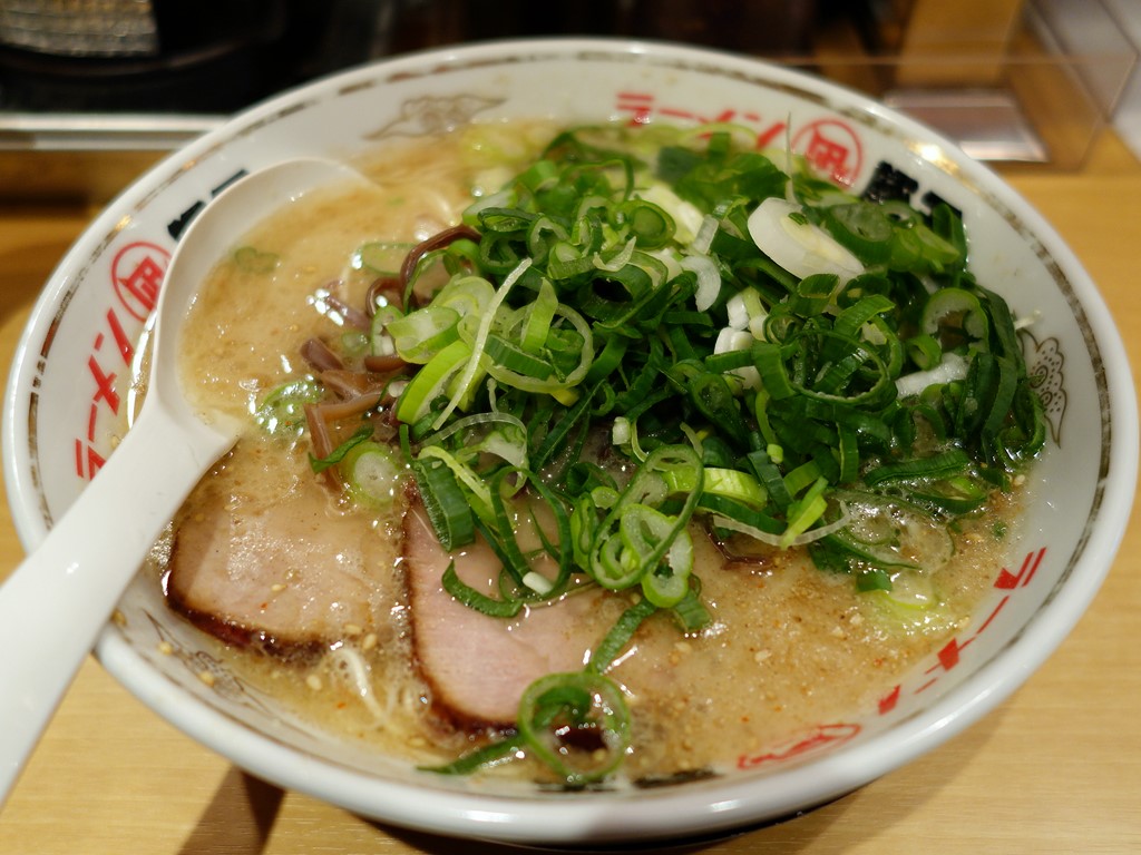 ラーメン凪 豚王 歌舞伎町店 新宿 ラーメン食べたら書くブログ