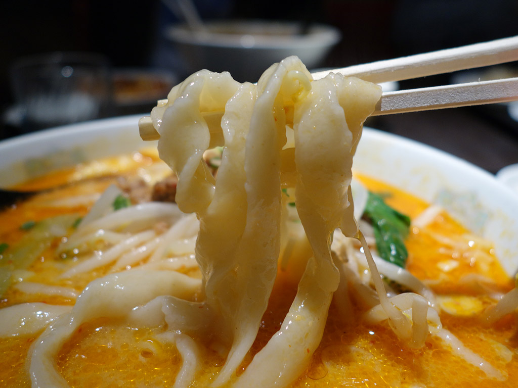 祥龍刀削麺荘 東新宿 ラーメン食べたら書くブログ