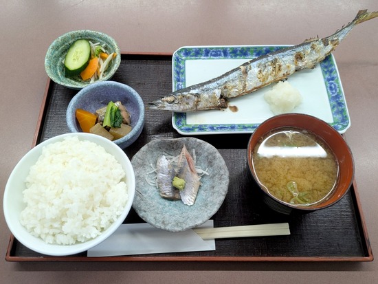 船堀「食事処 喜界」焼魚定食（さんま塩焼）