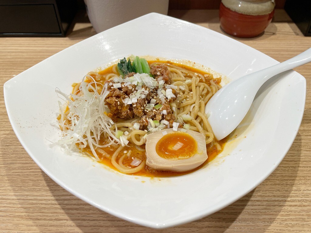 寿 限 無 担々麺 上野 店