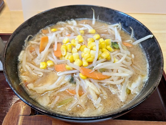船堀「かどや」野菜たっぷり味噌ら～めん