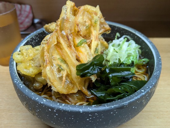 葛西「めんや」かき揚げそば＋舞茸天