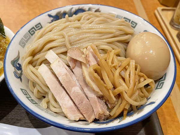 期間限定！西葛西「舎鈴」創業つけめん大盛＋味玉 : ラーメン食べたら