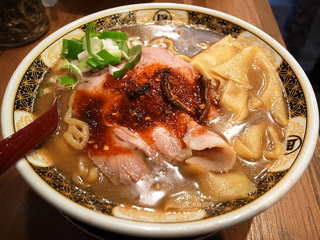 渋谷「すごい煮干ラーメン凪 煮干王」煮干ラーメン : ラーメン食べたら