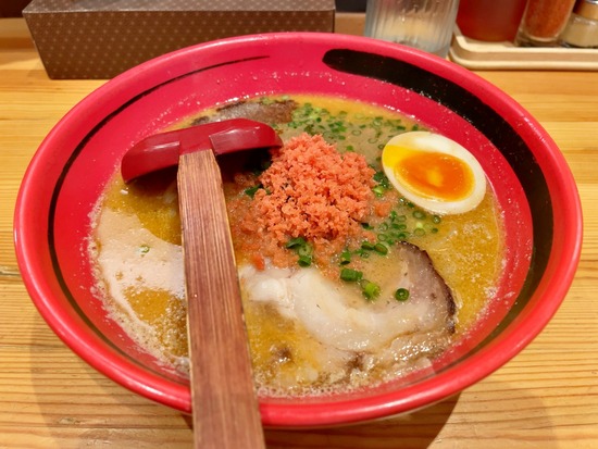 エビ炸裂！新宿で味わう北海道札幌発の名店の味「えびそば一幻」えびしお（ほどほど）