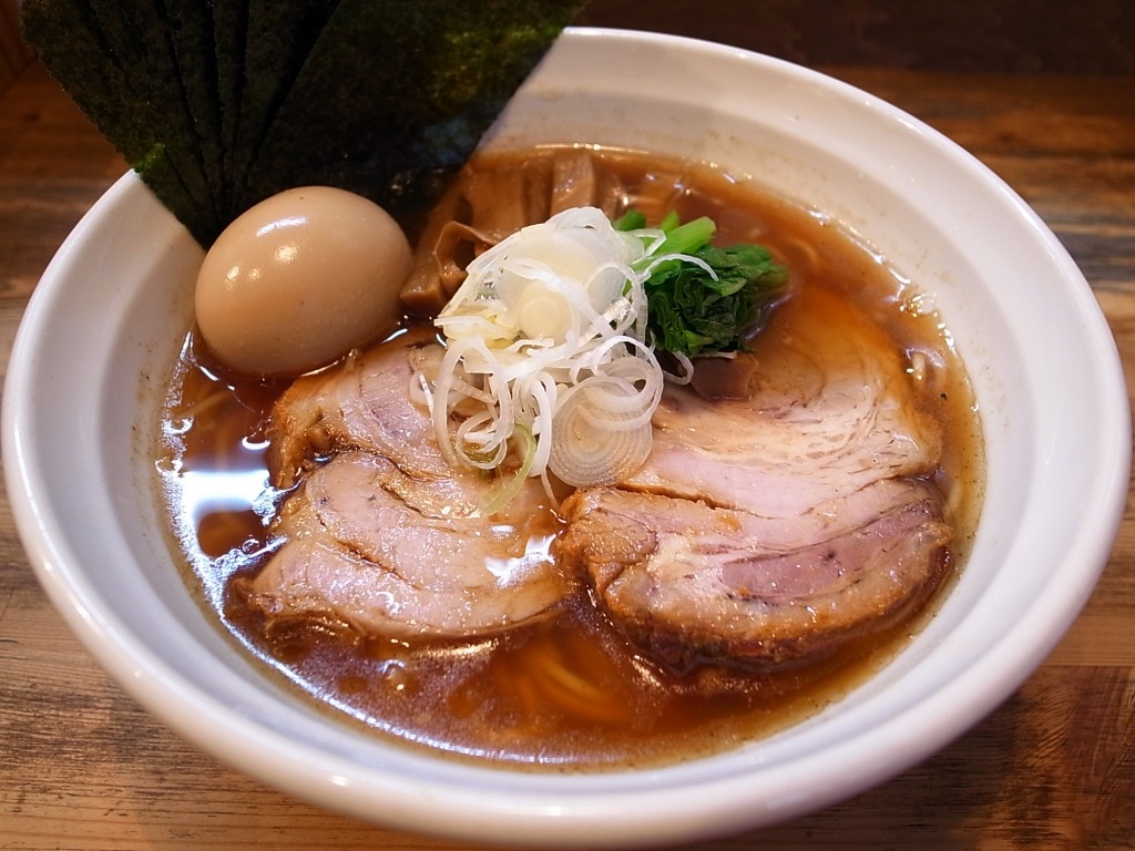 鎌倉の人気店 らーめんhanabi 由比ヶ浜 で昼ごはん ラーメン食べたら書くブログ