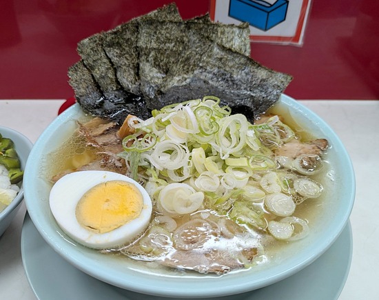 新宿「ナギチャンラーメン」特中華そば＋塩変更