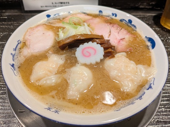 上野「あいだや2」海老ワンタン麺