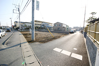 若松原分譲地隣接道路01