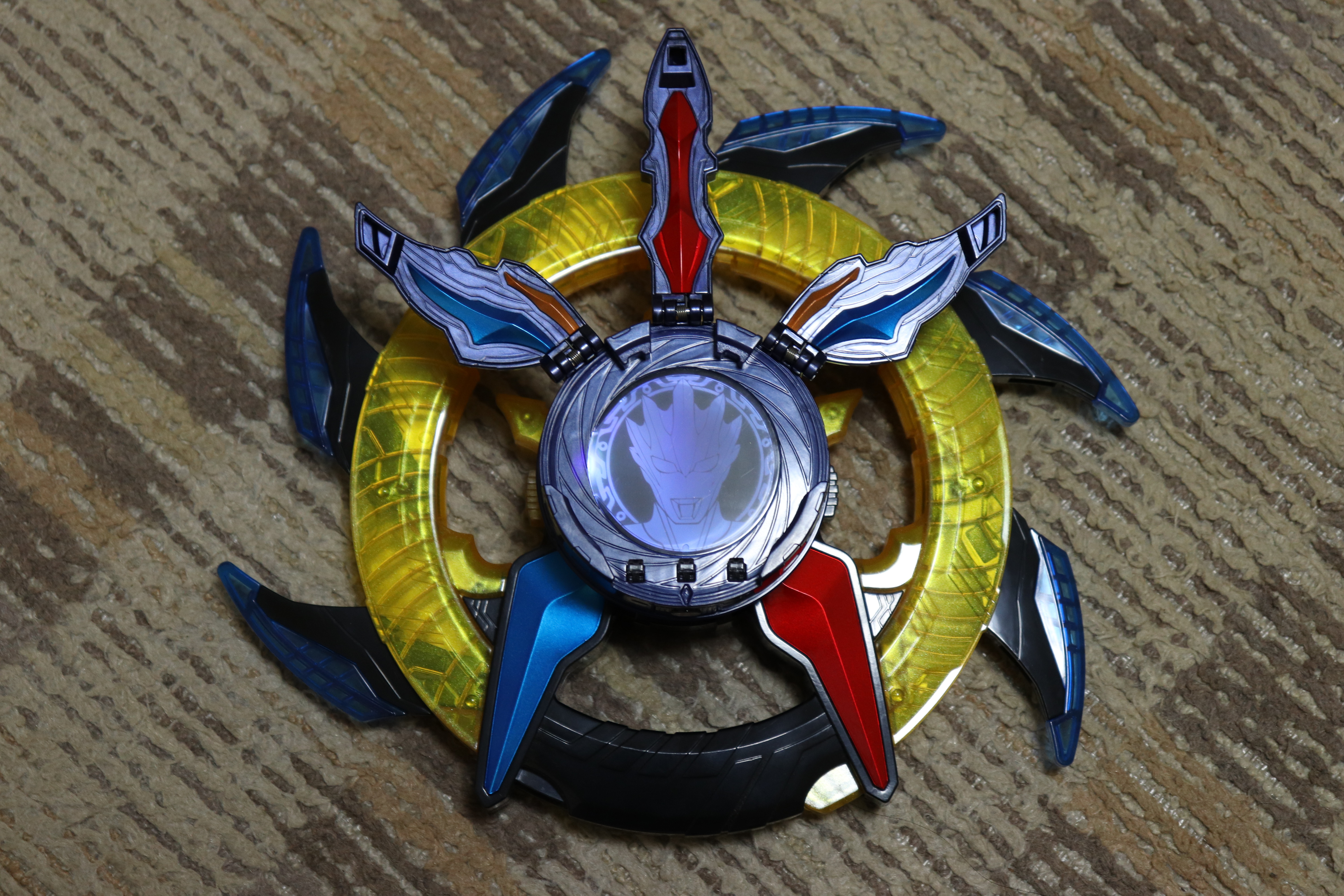 ウルトラマンR/B(ルーブ) DXマコトクリスタル レビューらしきもの