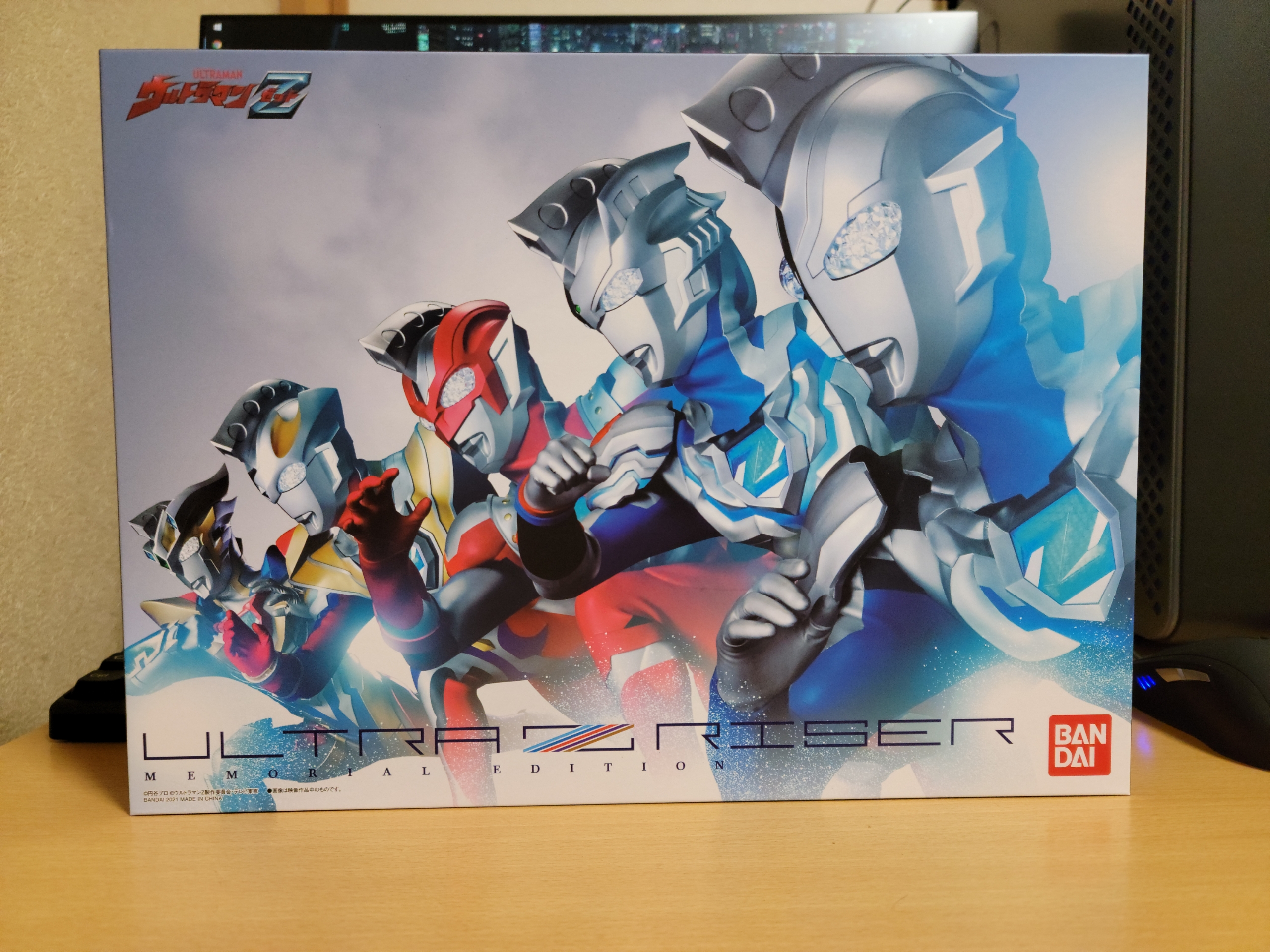 ウルトラマンz Dxウルトラゼットライザー Memorial Edition 買ってよかった 神聖ネクストねばあ帝国 The Holy Nextnever Empire