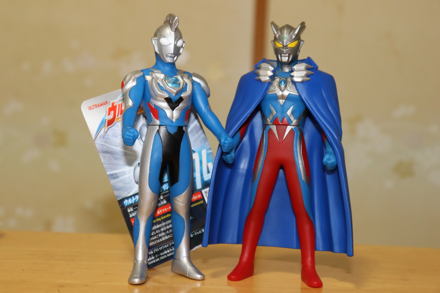 ウルトラマンゼットとウルトラマンゼロ