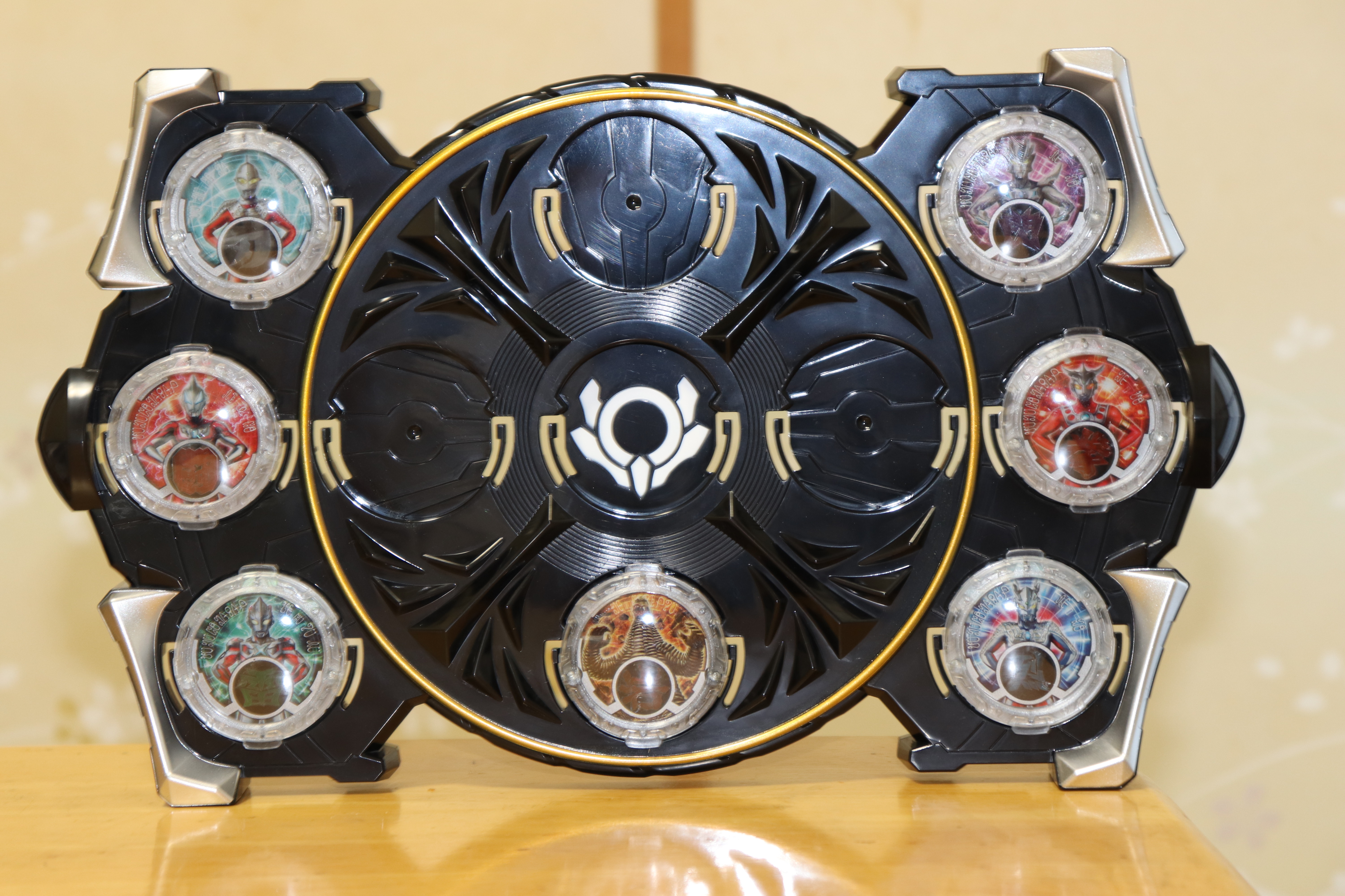 ウルトラマンR/B(ルーブ) DXルーブクリスタルコレクションケース