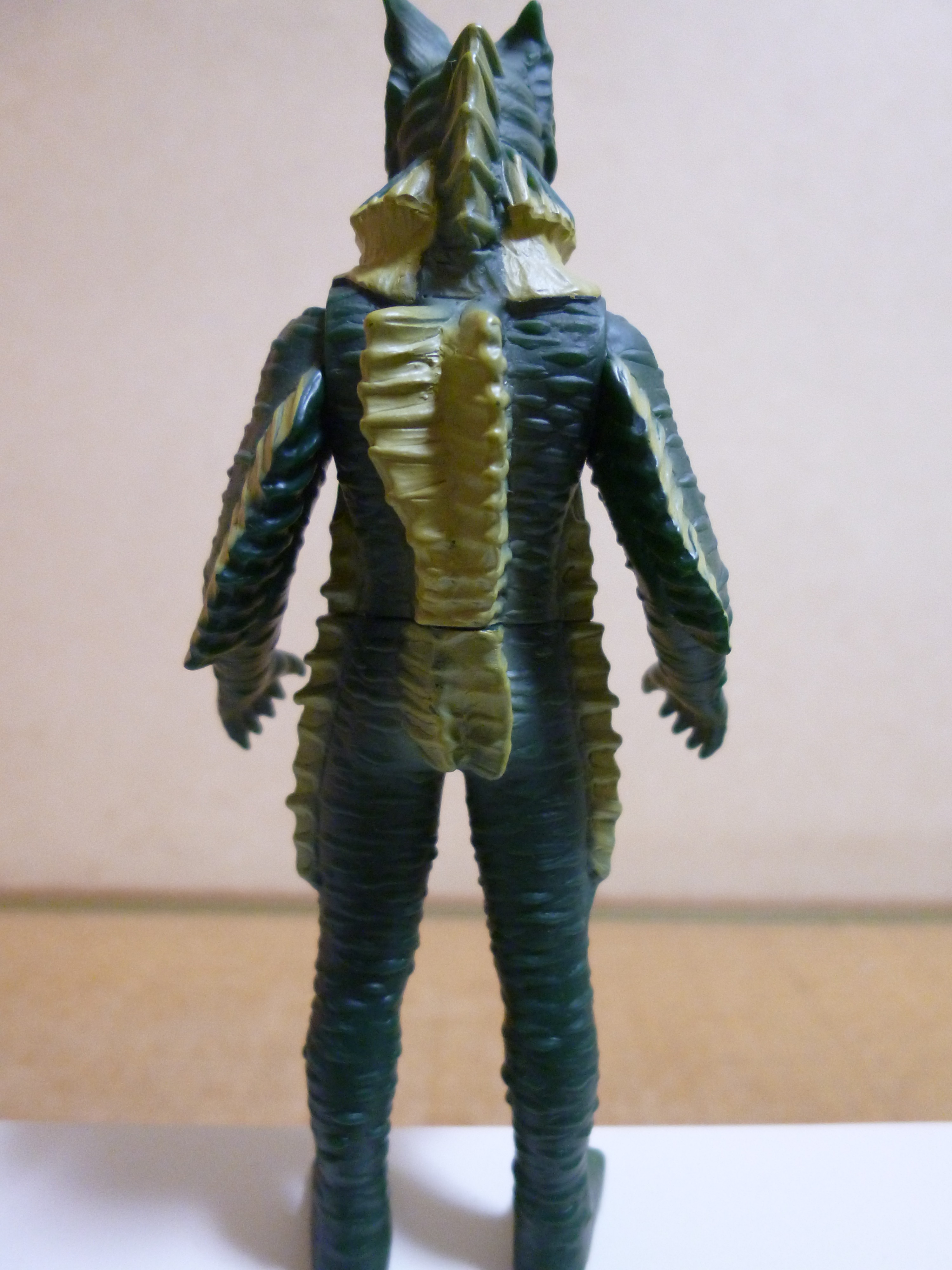 ウルトラ怪獣500 11 海底原人ラゴン レビューらしきもの : 神聖