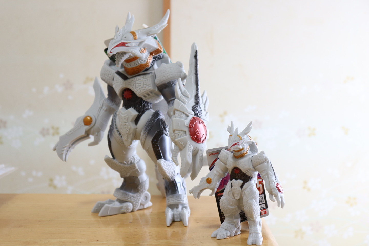 ウルトラ怪獣DXギャラクトロン比較