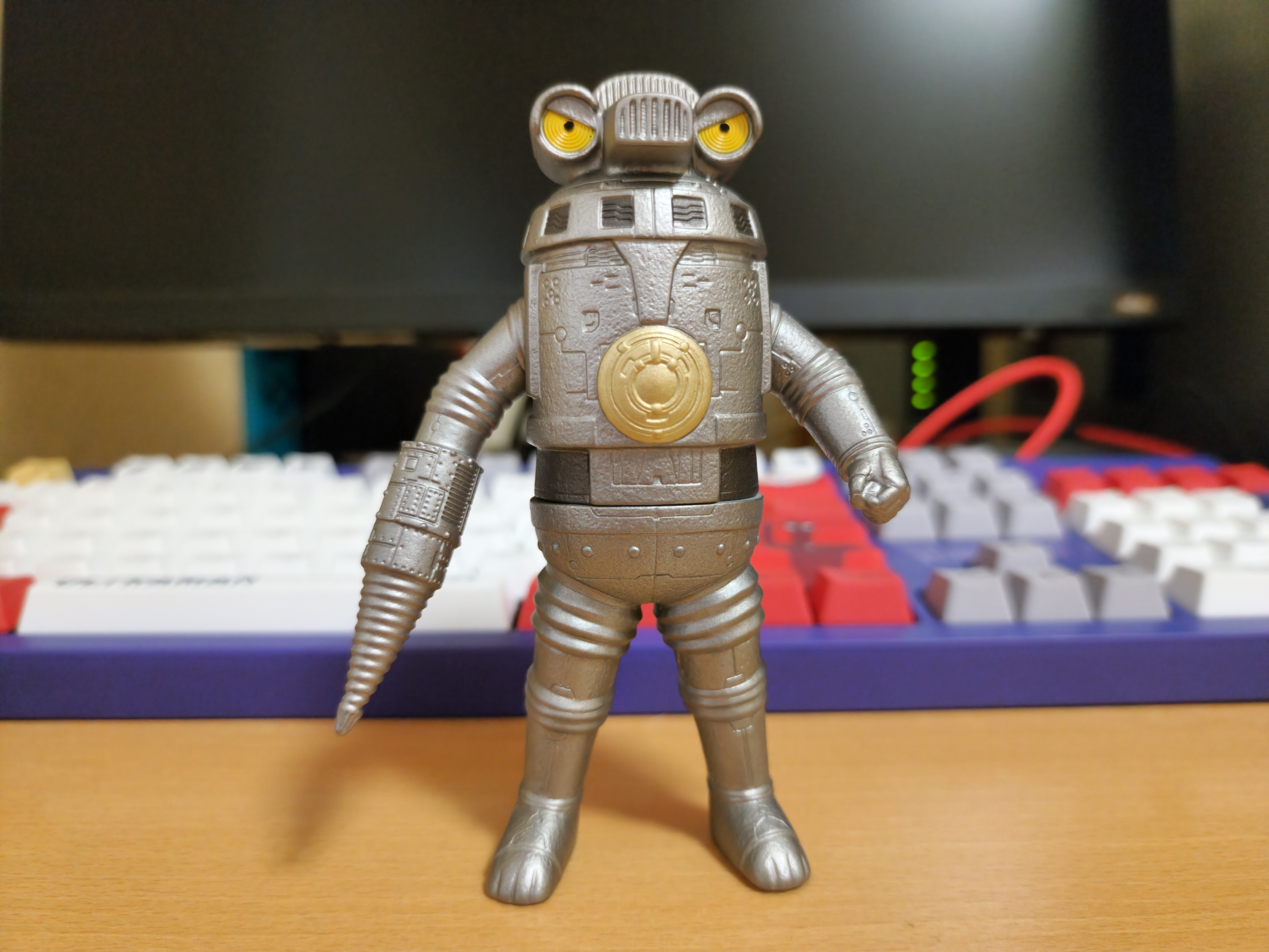 中国限定ソフビ 超決戦 セブンガー超硬芯回転鉄拳&キングジョー