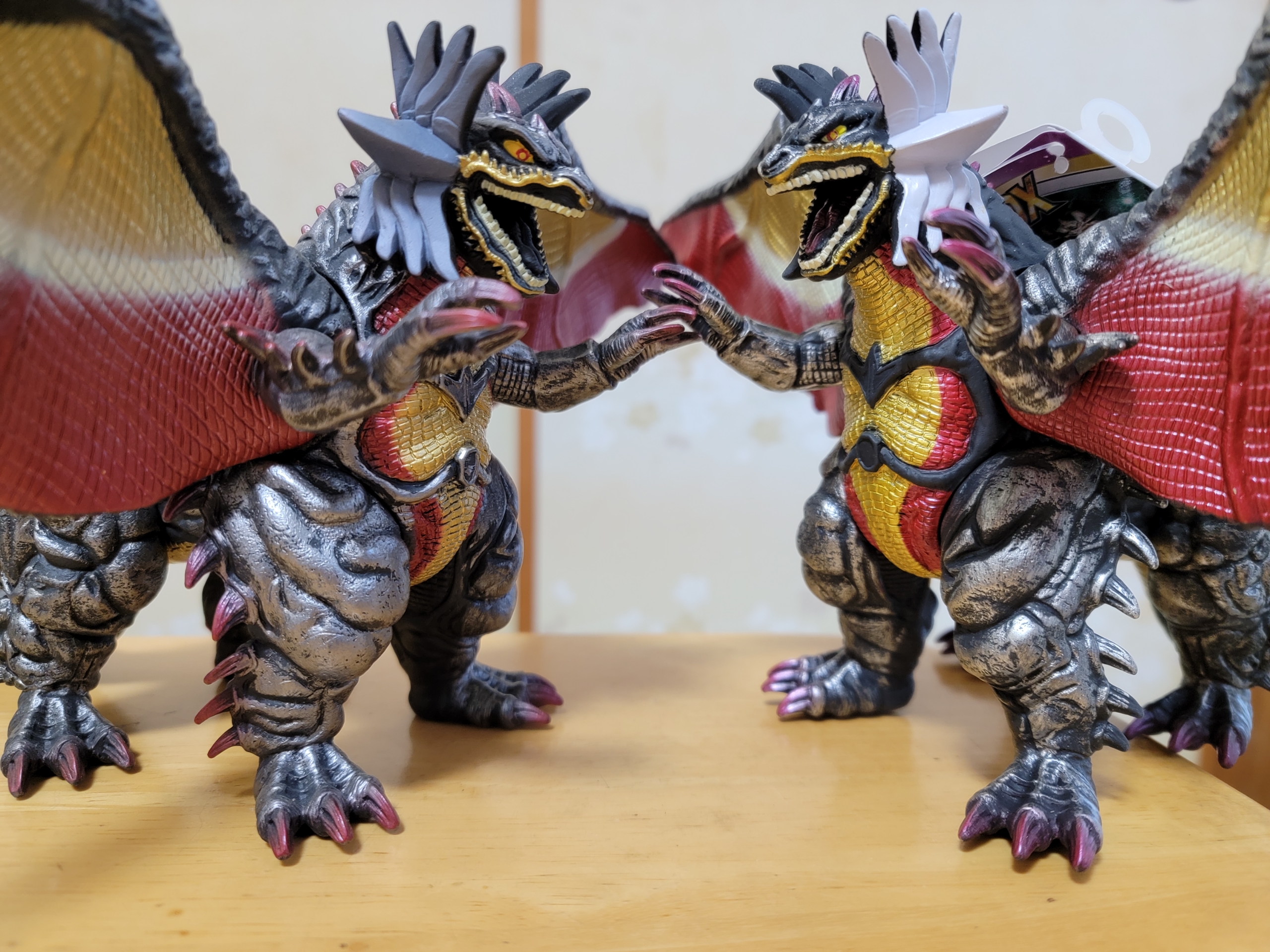 フェイクファー】 ? ウルトラ怪獣DX 根源破滅天使ゾグ(第二形態 