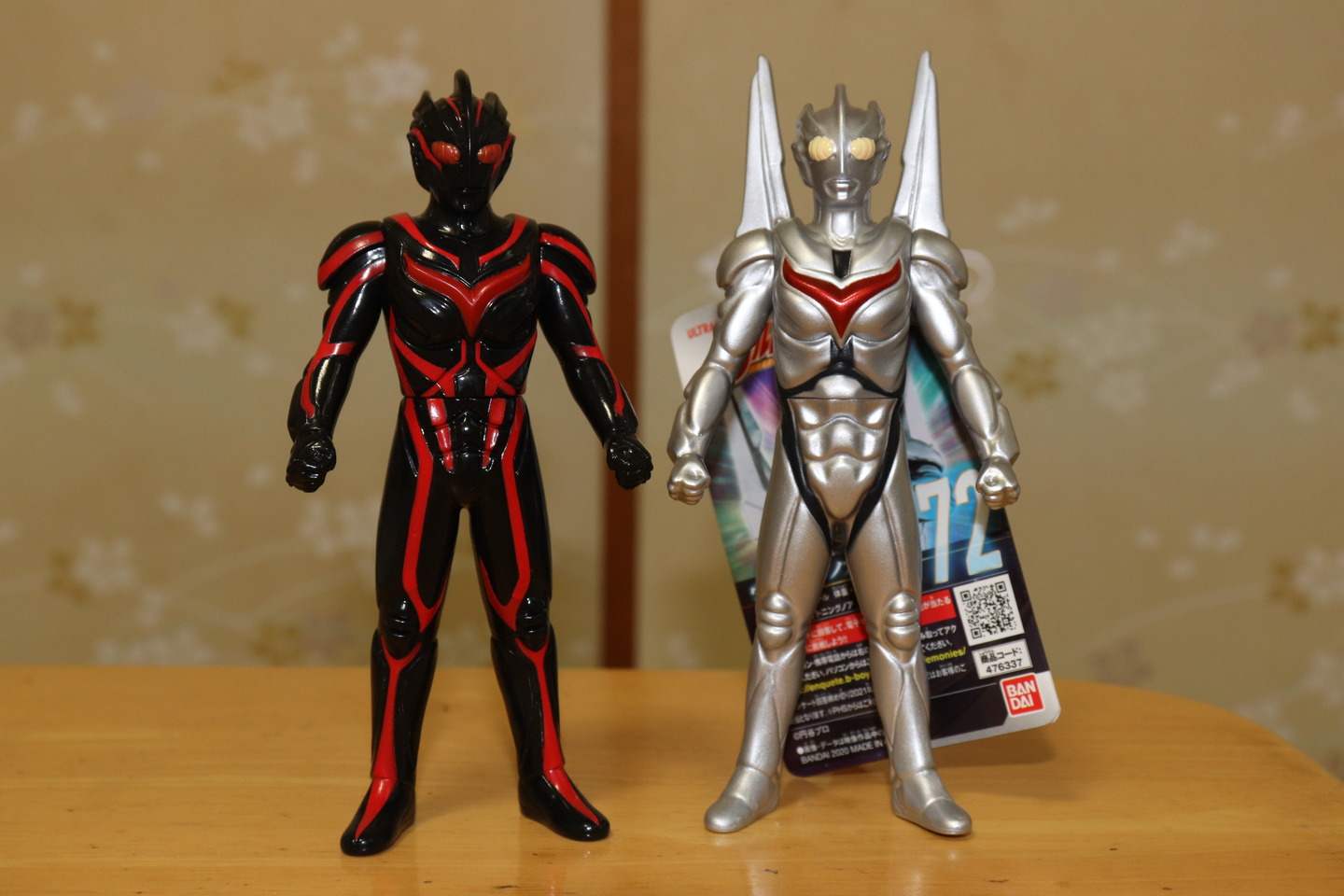 ウルトラマンノアとダークザギ
