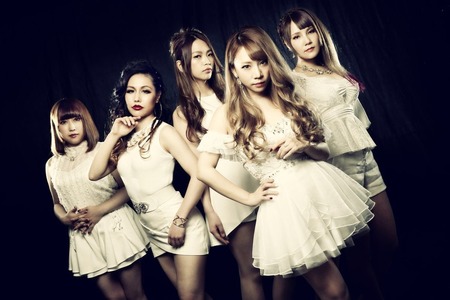 LOVEBITES-BATTLE-AGAINST-DAMNATION-promo-photo