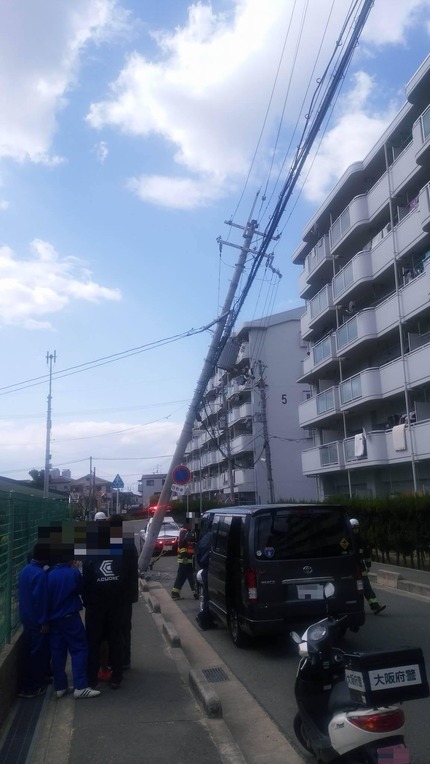 御幸西町 電柱 事故1